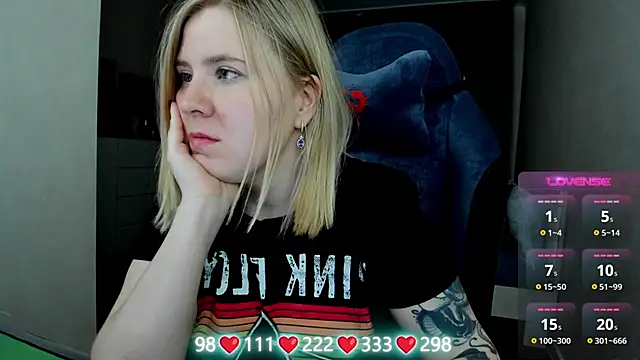 Olivia Munk online show from April 1, 2026, 3:51 am