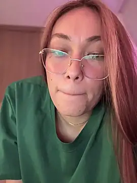 MichelleFerry  online show from March 1, 2025, 10:13 am