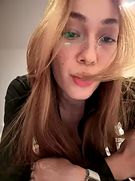 MichelleFerry  online show from October 1, 2025, 1:44 am