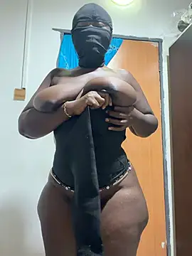 sweet1111 online show from March 8, 2026, 10:24 pm