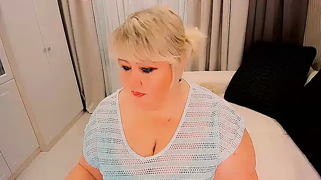 BIGTITSBBW online show from November 24, 2025, 7:13 pm