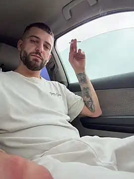 ElChapoGuzman95 online show from November 30, 2025, 8:40 am