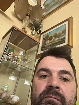 Snapshot of h4cAlex chatting on November 17, 2025, 6:35 pm h4cAlex online show from November 17, 2025, 6:35 pm