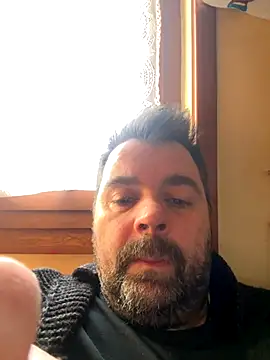 Snapshot of h4cAlex chatting on November 26, 2025, 12:28 pm h4cAlex online show from November 26, 2025, 12:28 pm