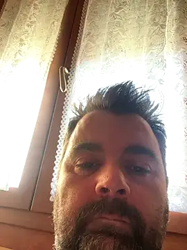 Snapshot of h4cAlex chatting on November 29, 2025, 12:19 pm h4cAlex online show from November 29, 2025, 12:19 pm