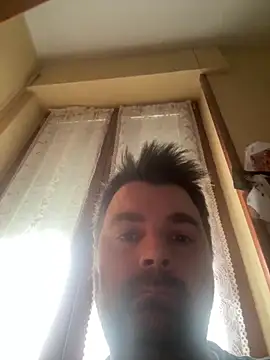 Snapshot of h4cAlex chatting on December 18, 2025, 9:15 am h4cAlex online show from December 18, 2025, 9:15 am