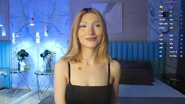 Snapshot of CarolReeves chatting on July 21, 2026, 4:53 pm CarolReeves online show from July 21, 2026, 4:53 pm