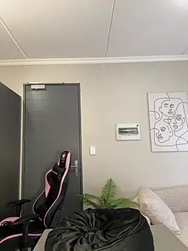 Snapshot of Neelo-Smith chatting on March 15, 2025, 5:52 am Neelo-Smith online show from March 15, 2025, 5:52 am