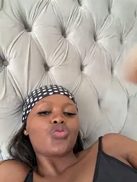 Snapshot of Neelo-Smith chatting on March 21, 2026, 9:58 am Neelo-Smith online show from March 21, 2026, 9:58 am