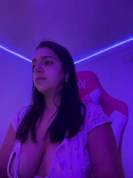 Snapshot of Alicia_Ruiz chatting on January 17, 2026, 12:10 pm Alicia Ruiz online show from January 17, 2026, 12:10 pm