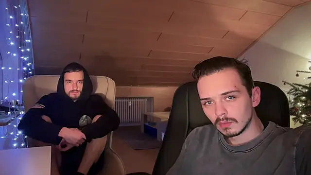 Snapshot of naked_psy chatting on January 12, 2025, 12:49 am naked psy online show from January 12, 2025, 12:49 am