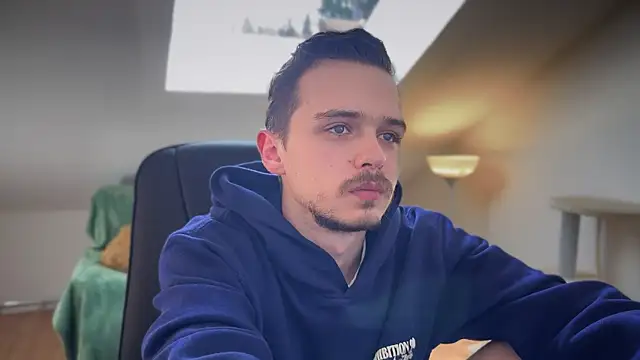 Snapshot of naked_psy chatting on March 9, 2025, 12:09 pm naked psy online show from March 9, 2025, 12:09 pm