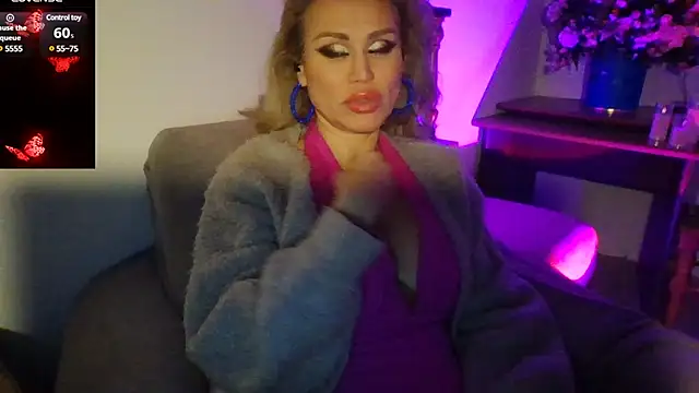 Radmila Queen  online show from December 4, 2024, 2:26 pm