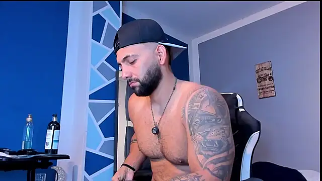 Snapshot of alex_oficial chatting on July 17, 2026, 6:09 am alex oficial online show from July 17, 2026, 6:09 am