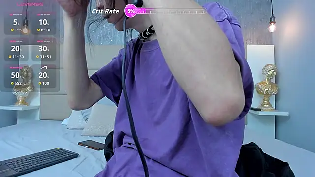 Hecatee 77 online show from March 27, 2026, 7:24 pm