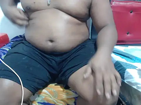 Snapshot of PONSE_LATINO chatting on October 15, 2025, 1:44 pm PONSE LATINO online show from October 15, 2025, 1:44 pm