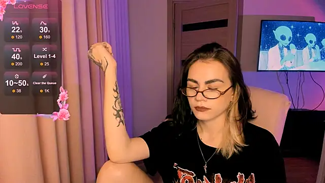 Snapshot of _selectrra chatting on December 11, 2024, 6:09 pm selectrra online show from December 11, 2024, 6:09 pm