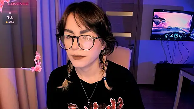 Snapshot of _selectrra chatting on December 19, 2024, 6:45 pm selectrra online show from December 19, 2024, 6:45 pm