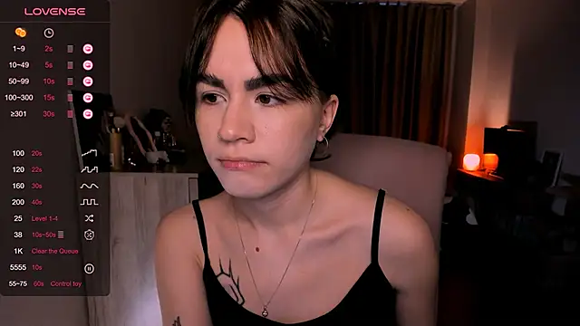 Snapshot of _selectrra chatting on March 7, 2025, 11:51 am selectrra online show from March 7, 2025, 11:51 am