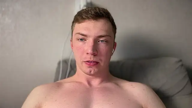 Snapshot of iron__chap chatting on February 4, 2026, 8:25 pm iron chap online show from February 4, 2026, 8:25 pm