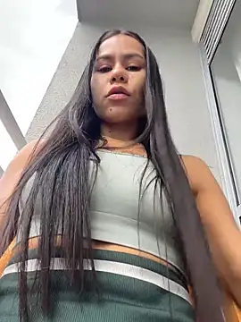 Snapshot of dominantandsubmissiveshow chatting on May 12, 2026, 10:07 pm dominantandsubmissiveshow online show from May 12, 2026, 10:07 pm