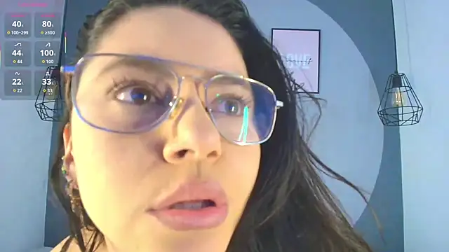 Snapshot of sarita_duque chatting on June 25, 2026, 12:31 pm sarita duque online show from June 25, 2026, 12:31 pm