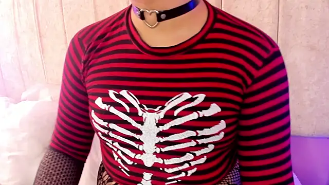 Snapshot of Satuurn_ chatting on March 21, 2025, 8:50 pm Satuurn online show from March 21, 2025, 8:50 pm