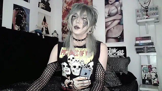 Snapshot of kiiler_queen chatting on June 18, 2026, 8:13 pm kiiler queen online show from June 18, 2026, 8:13 pm