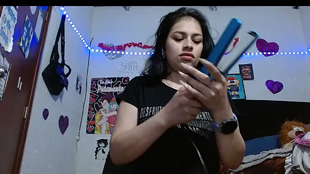 Saray extrovert  online show from October 5, 2025, 1:15 am