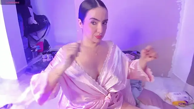 Snapshot of rouse_lili chatting on July 18, 2026, 11:14 am rouse lili online show from July 18, 2026, 11:14 am