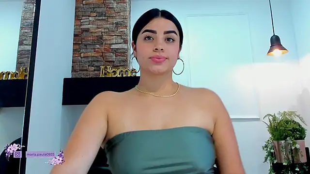 Snapshot of Paula_Desousa chatting on January 6, 2025, 9:43 pm Paula Desousa online show from January 6, 2025, 9:43 pm
