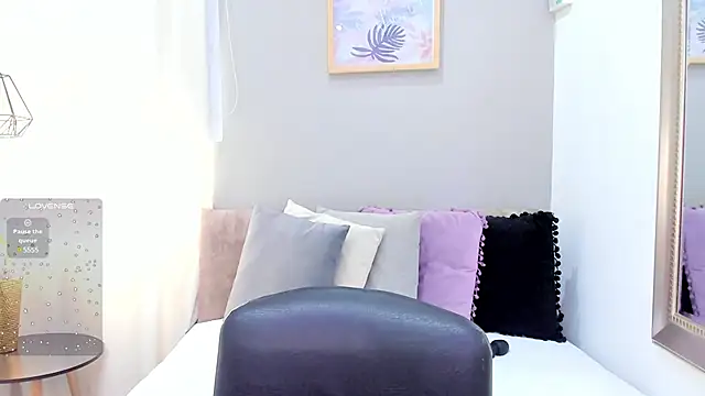Snapshot of Paula_Desousa chatting on January 15, 2025, 7:34 pm Paula Desousa online show from January 15, 2025, 7:34 pm
