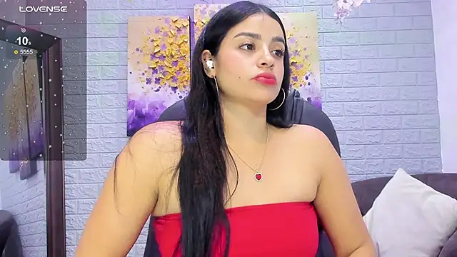 Snapshot of Paula_Desousa chatting on February 14, 2025, 11:09 pm Paula Desousa online show from February 14, 2025, 11:09 pm