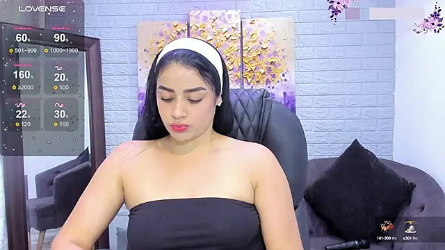 Snapshot of Paula_Desousa chatting on February 24, 2025, 7:41 pm Paula Desousa online show from February 24, 2025, 7:41 pm