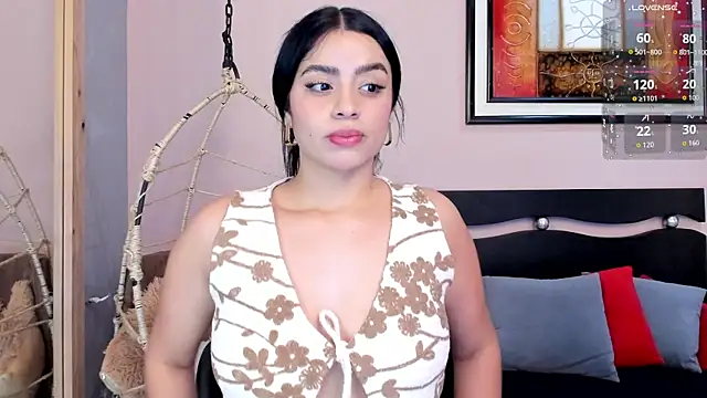 Snapshot of Paula_Desousa chatting on September 22, 2025, 7:38 pm Paula Desousa online show from September 22, 2025, 7:38 pm