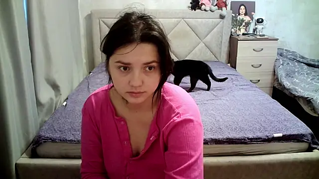 Snapshot of juliettkalen chatting on July 3, 2026, 3:46 am juliettkalen online show from July 3, 2026, 3:46 am