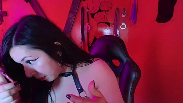 HannaCarrter online show from February 5, 2026, 1:05 pm