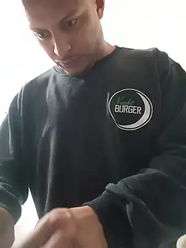 emrehliug12 online show from July 22, 2026, 1:58 pm