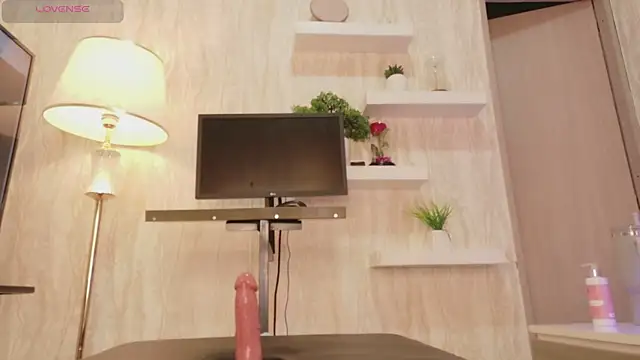 SussyRoss online show from March 3, 2026, 4:02 pm