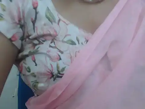 Lovely Siri 23 online show from August 8, 2026, 5:37 pm