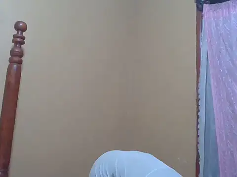 Snapshot of sweetbabra1 chatting on September 23, 2025, 4:37 am sweetbabra1 online show from September 23, 2025, 4:37 am