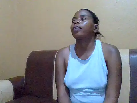 Snapshot of sweetbabra1 chatting on November 16, 2025, 1:49 pm sweetbabra1 online show from November 16, 2025, 1:49 pm