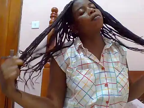 Snapshot of sweetbabra1 chatting on January 12, 2026, 5:23 am sweetbabra1 online show from January 12, 2026, 5:23 am