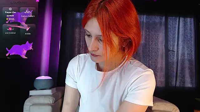 skinny Raven online show from September 17, 2025, 3:03 pm