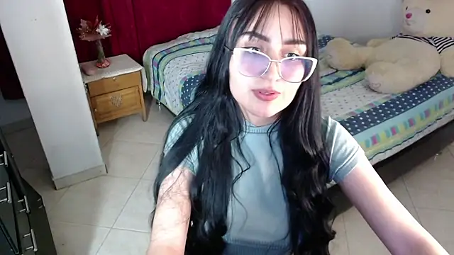 Snapshot of Tiffani_Williams chatting on November 27, 2025, 11:40 pm Tiffani Williams online show from November 27, 2025, 11:40 pm