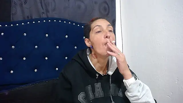 Snapshot of anyu1306 chatting on December 17, 2024, 6:13 am anyu1306 online show from December 17, 2024, 6:13 am