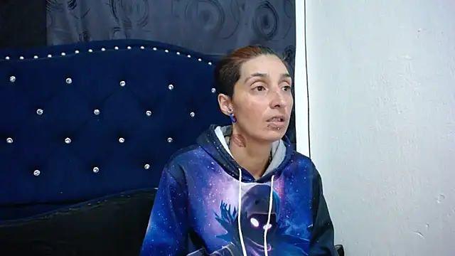 Snapshot of anyu1306 chatting on March 6, 2025, 3:35 am anyu1306 online show from March 6, 2025, 3:35 am