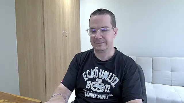 BrettJ81 online show from February 2, 2026, 2:27 pm