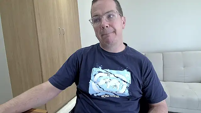 BrettJ81 online show from April 6, 2026, 1:56 pm