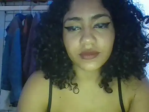 savanahottie online show from November 23, 2025, 12:49 pm